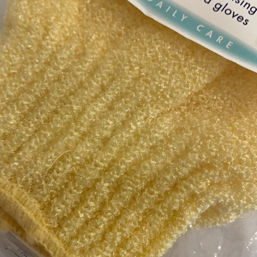 Lady Elizabeth shower gloves